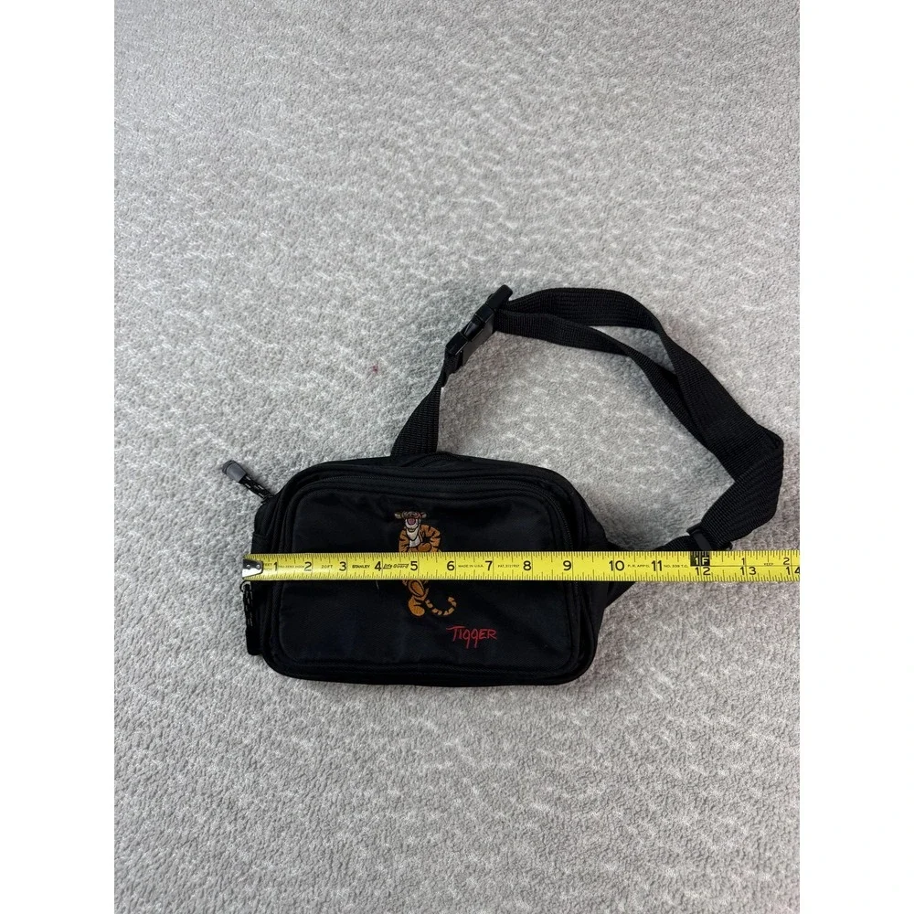Disney World‎ Tigger Black Fanny Pack Waist Bag Winnie the Pooh Adjustable Strap